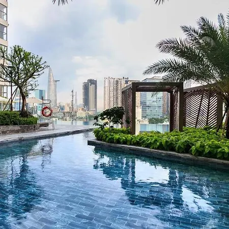 Sun Apartment - Millennium Spacious Aparts, Pool And Central Location